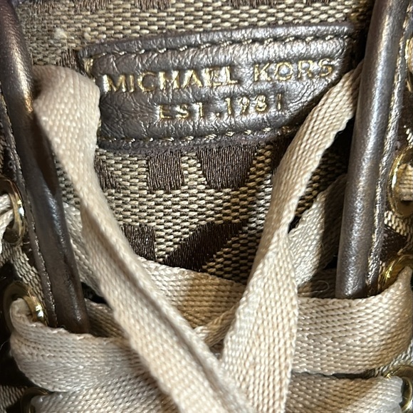 Michael Kors City Sneaker Shoe Monogram MK Lace up Gold Sneakers Women size 8 - Picture 10 of 16